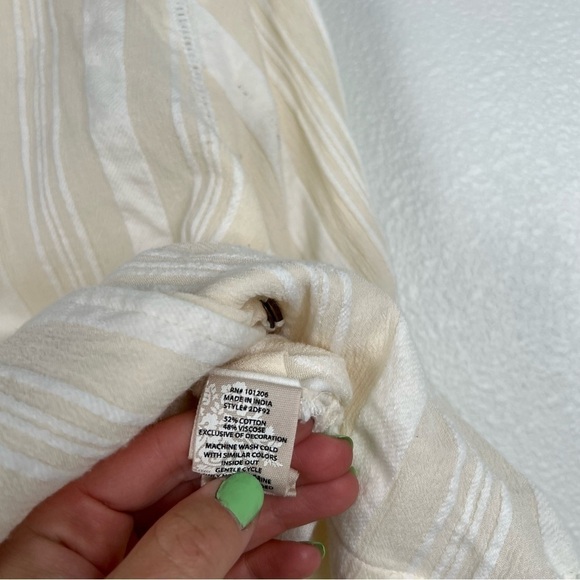 SOFT Surroundings Blanca Blouse - Picture 4 of 8